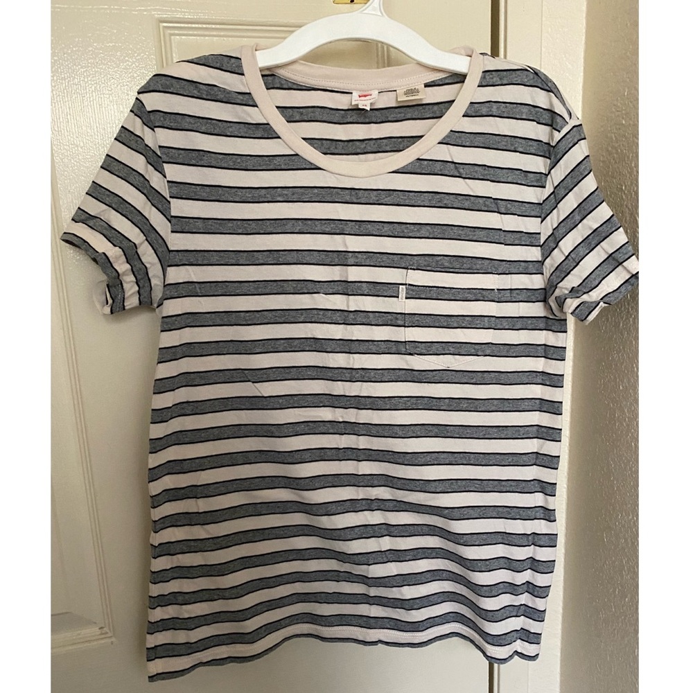 Levi’s Striped Tee